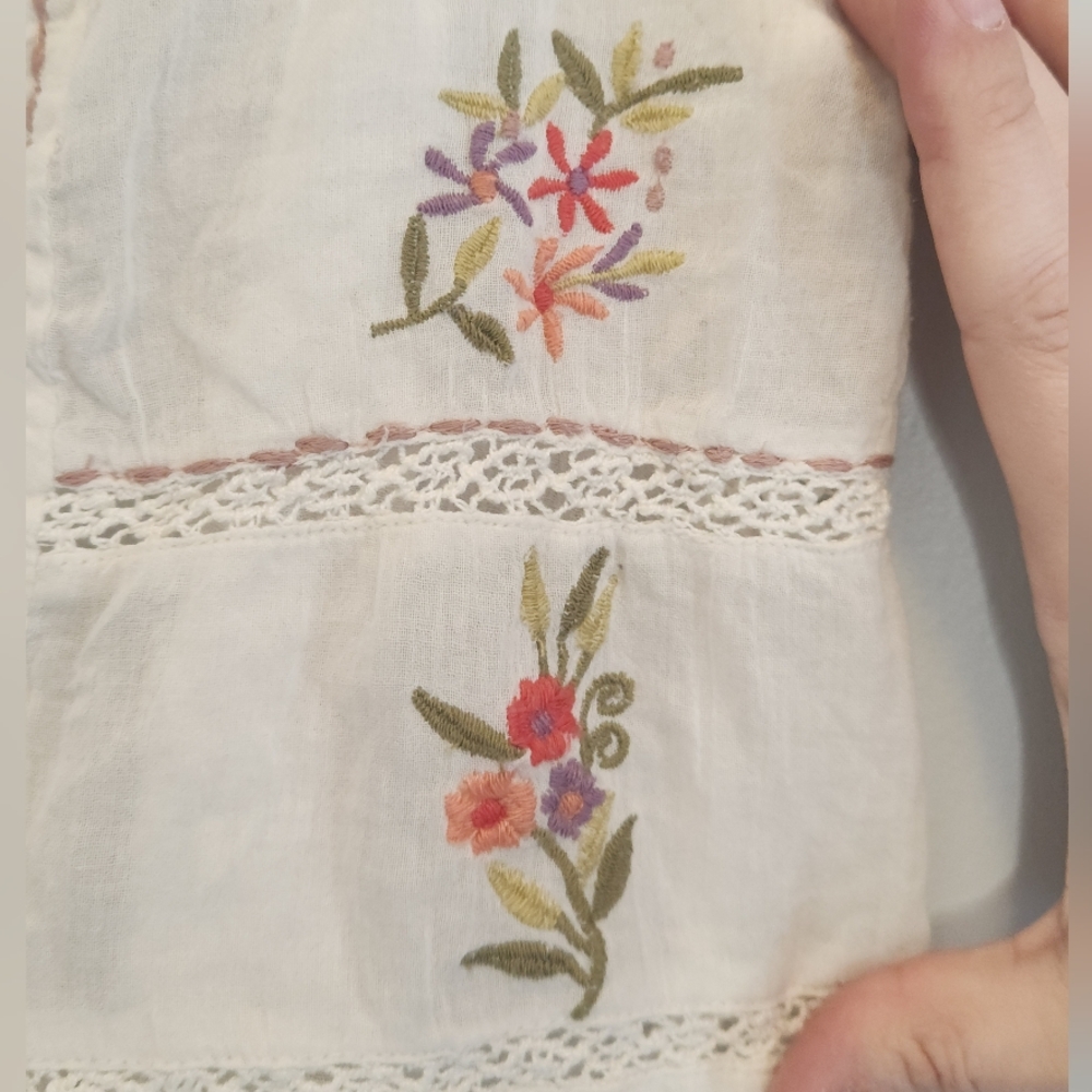 Floreat Anthropologie Patchwork Embroidered Top Size MP Cottagecore! Boho! - Picture 3 of 13
